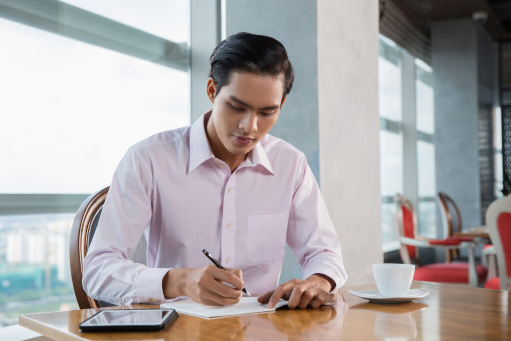 Bí quyết viết thư xin việc gây ấn tượng với nhà tuyển dụng